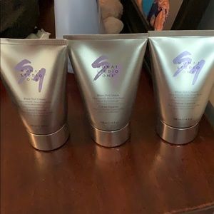 Monat blow out cream